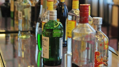 抖音小店賣酒水怎么報(bào)白？酒水類目定向邀約方法技巧