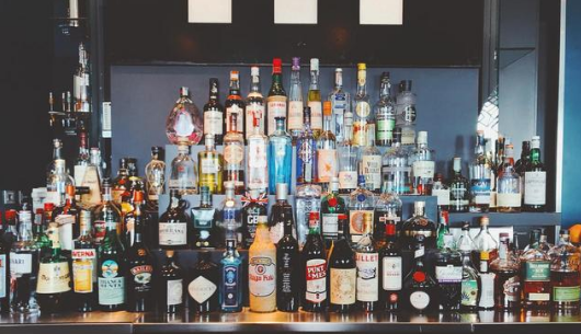 抖音小店怎么賣洋酒？洋酒報白有哪些要求？