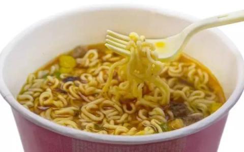 康師傅和統(tǒng)一的區(qū)別是什么？從包裝，料包，到面餅，全面對(duì)比兩者
