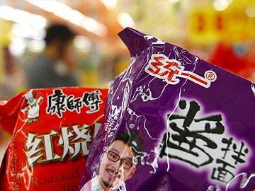 康師傅和統(tǒng)一的區(qū)別是什么？從包裝，料包，到面餅，全面對(duì)比兩者