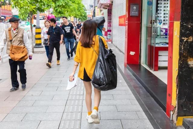 服裝拿貨網站有哪些？新手做服裝網上拿貨平臺排行榜