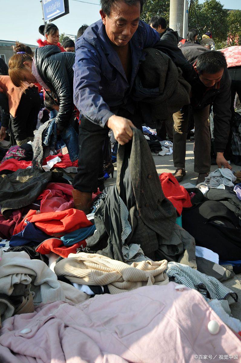 回收舊衣服多少錢一斤？2023加盟舊衣服回收的條件及注意事項